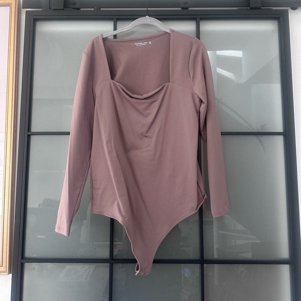 Abercrombie bodysuit in taupe